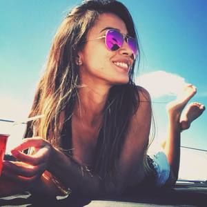 Meet your Posher, Anabella